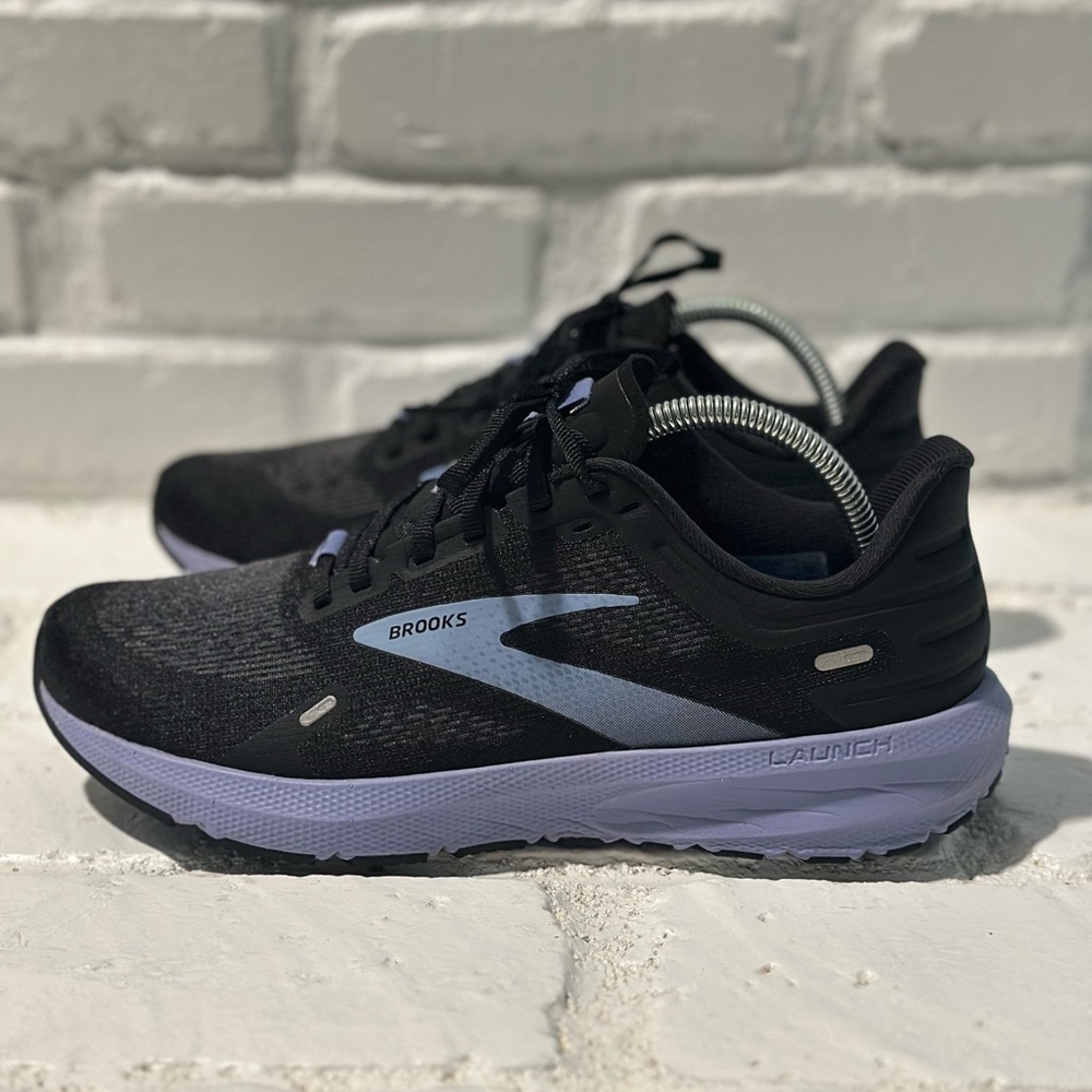 Brooks Launch 9 Running Sneakers, Women’s size 9.5, Black/Purple